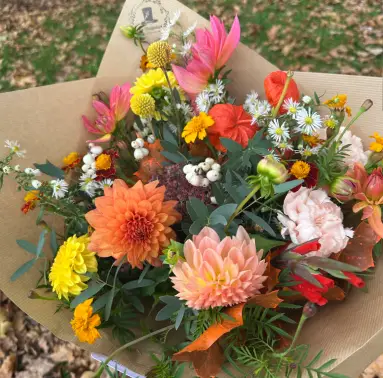 bouquet de fleurs à Montigny-la-Resle