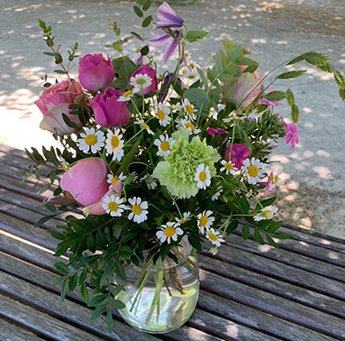 composition de fleurs à Montigny-la-Resle